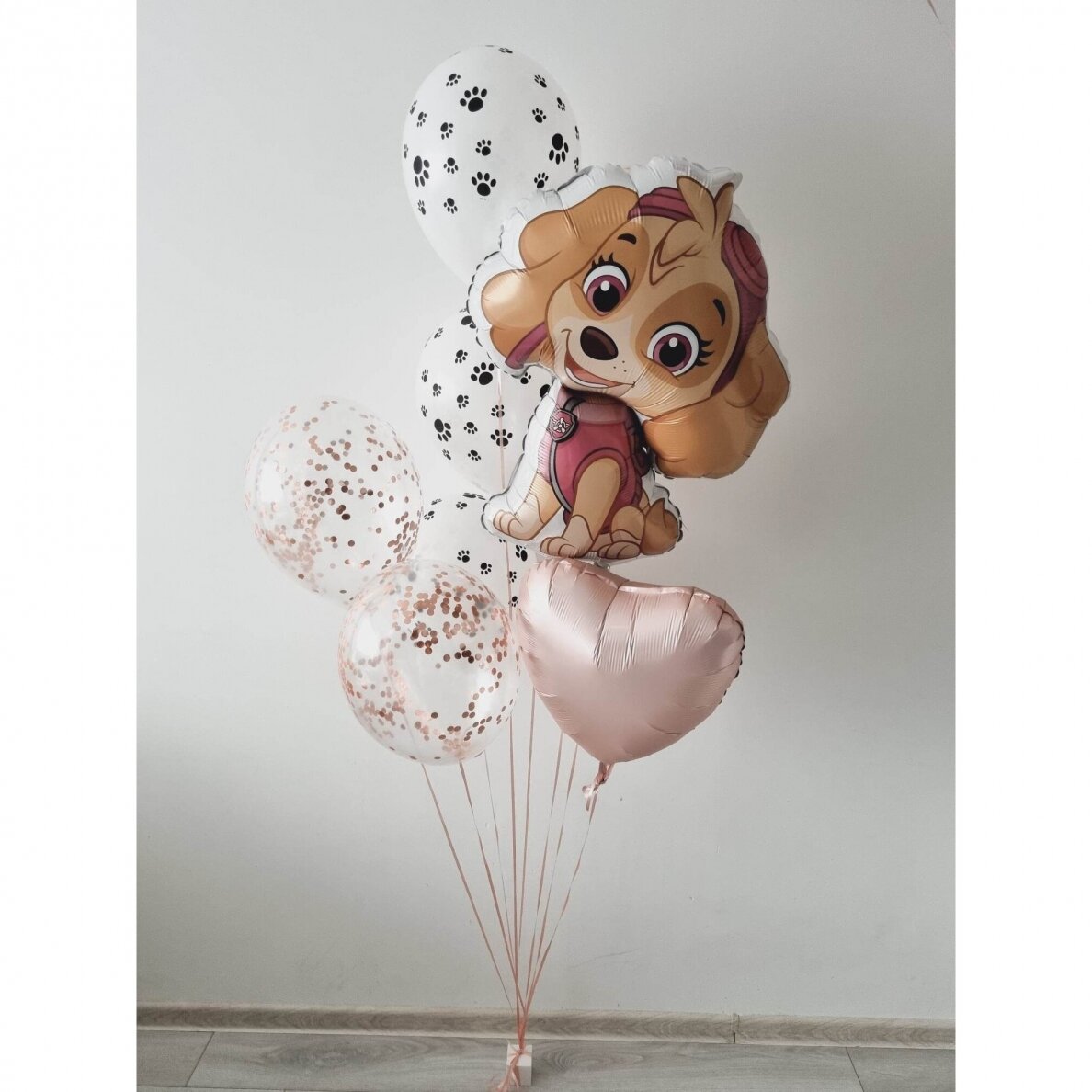 Helio balionų puokštė su Skye