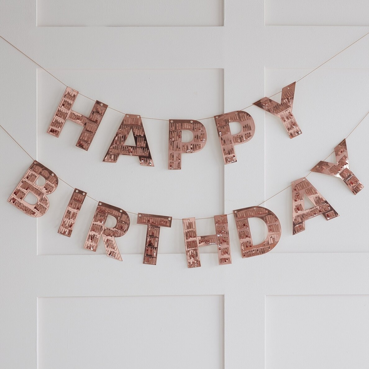 Rožinio aukso spalvos girlianda ''Happy Birthday'' 1 Rožinio aukso spalvos girlianda ''Happy Birthday'' 1